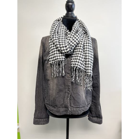 Y2K L.E.i Black Distressed Jean Denim Jacket Faux Fur Collar XXL 2XL Edgy Grunge - Picture 3 of 9